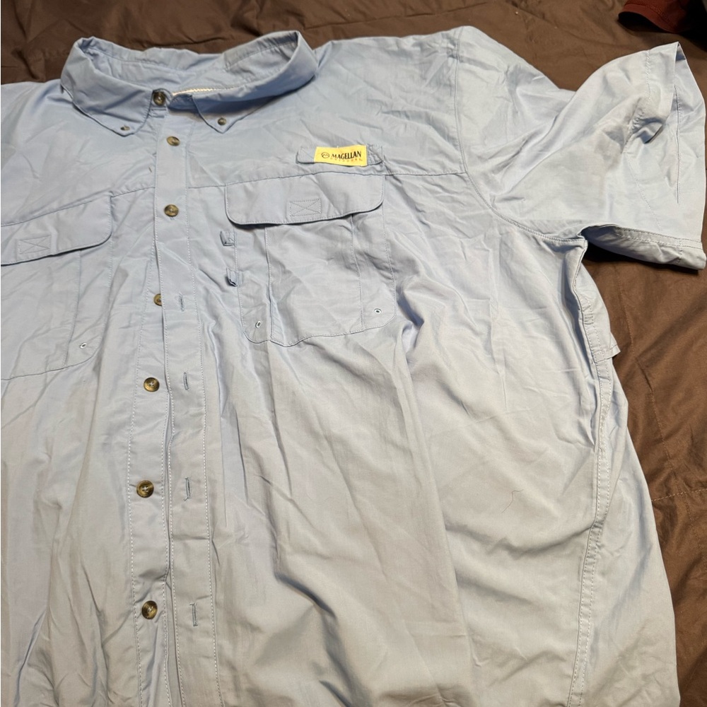 Columbia Men's Light Blue Shirt